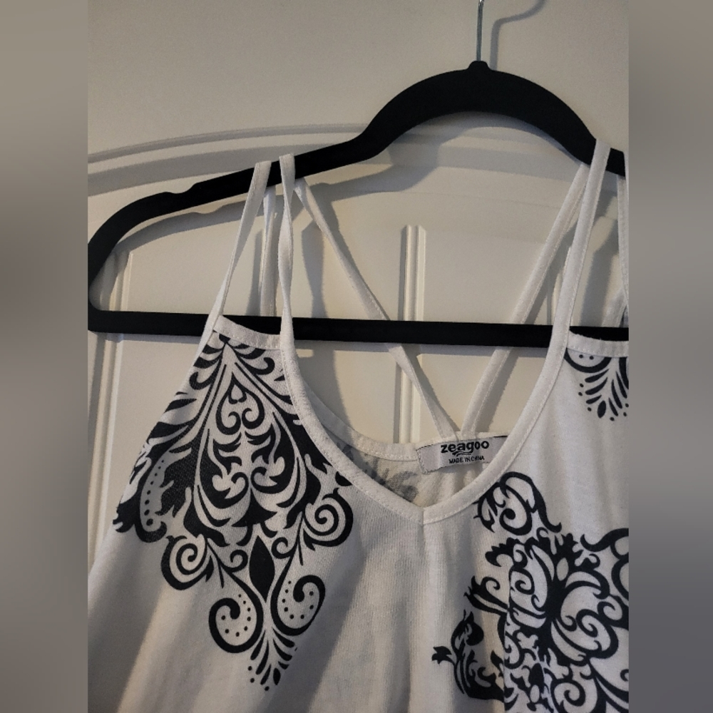 Damask Tank Top - Picture 3 of 4